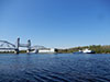 Баржа "Сильвер-3004" с буксирами "МБ-1216" и "Паллада" у разведённого Кузьминского моста через Неву