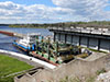 Баржа "Сильвер-3005" с буксиром "Богатырь" у разводного моста на Верхнесврирском шлюзе