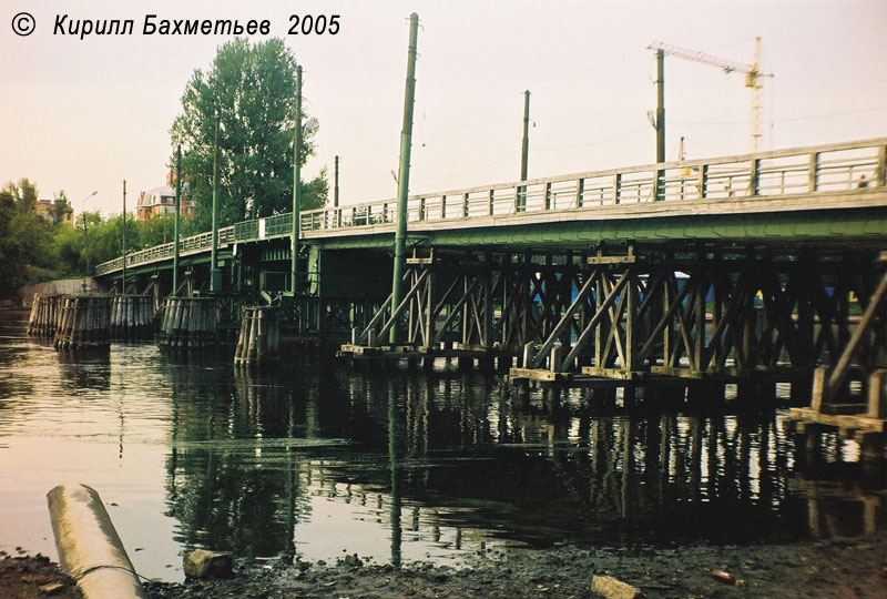 Лазаревский трамвайный мост
