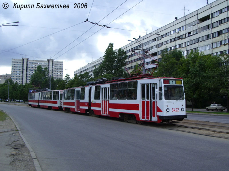 Сдвоенный трамвай ЛВС-86 № 3421 и 3422 "тяни-толкай"