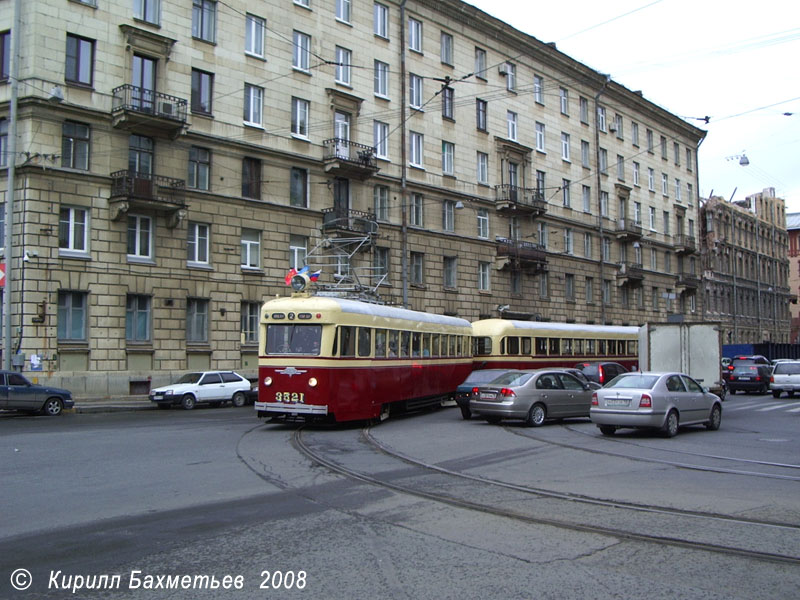 Трамвайный вагон ЛМ-47 № 3521 с прицепным вагоном ЛП-47 № 3584