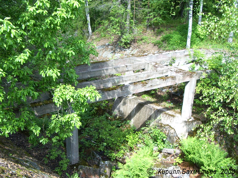 Остатки моста