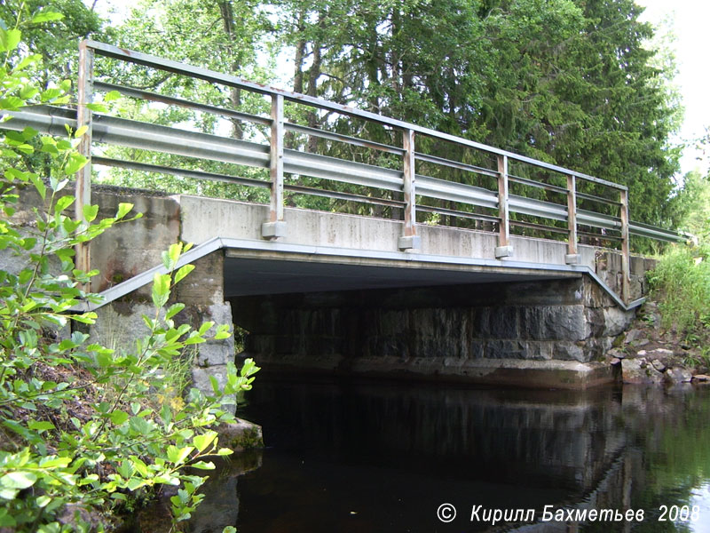 Мост через Кяфкинский канал