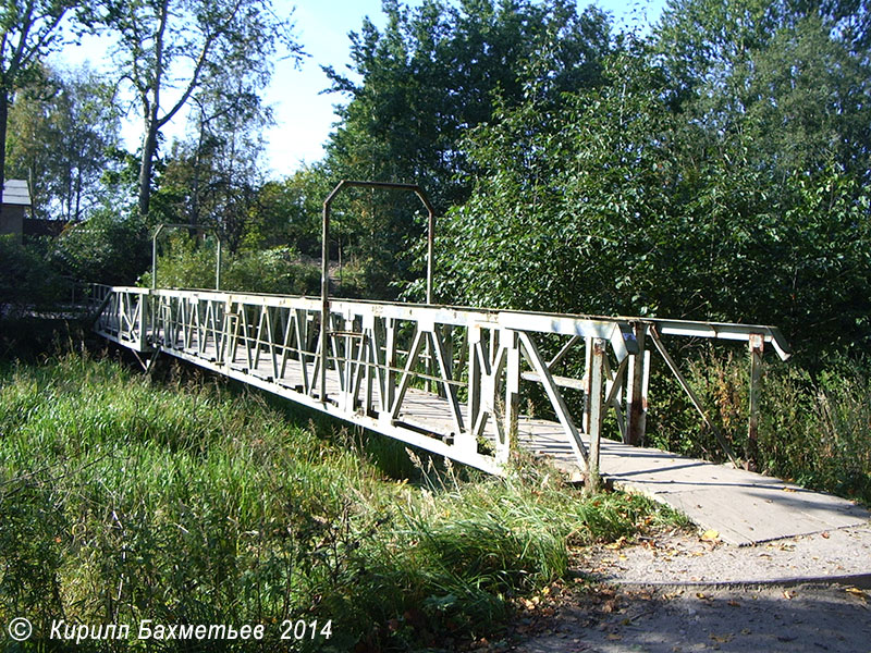 Пешеходный мост через Староладожский канал