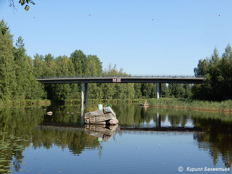 Мост через протоку Кихловирта