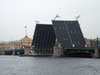 Проход парохода "Торнатор I" под Дворцовым мостом