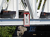 Навигационный знак на мосту через пролив Лапинсалми