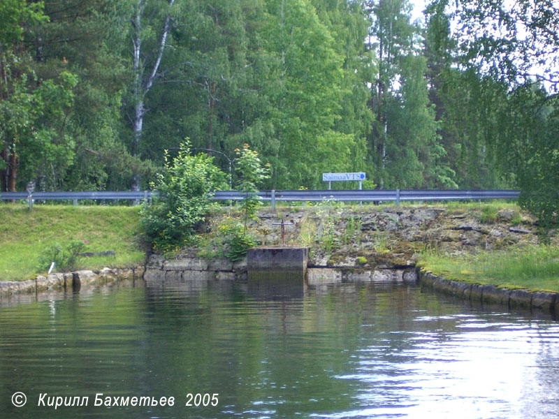 Плотина, перекрывающая старое русло Сайменского канала