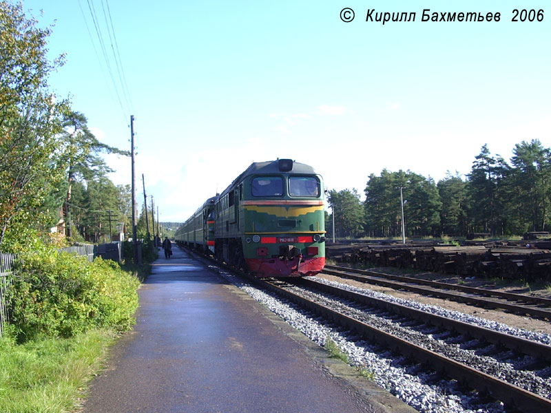 Тепловоз М62-1618 с электропоездом ЭР2-446