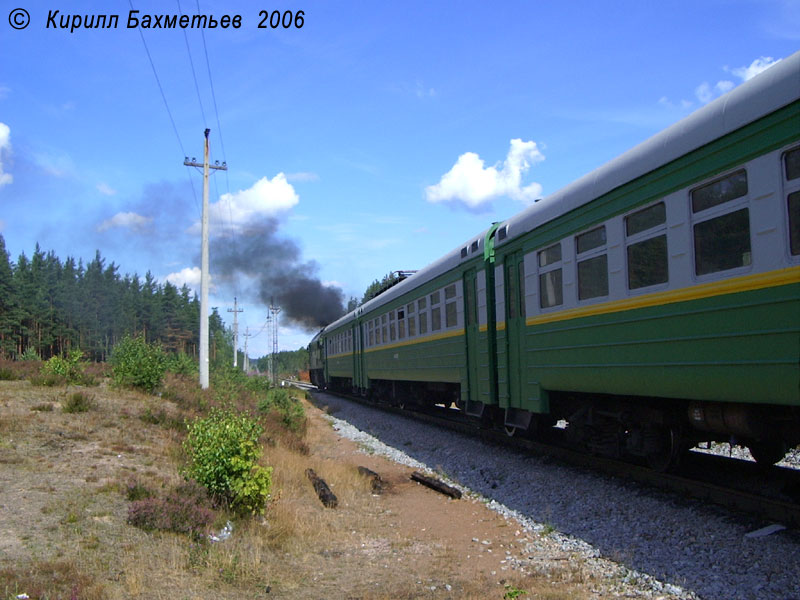 Тепловоз М62-1537 с электропоездом ЭР2-649