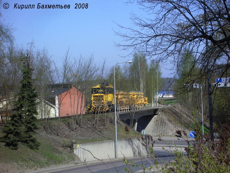 Мотовоз Tka8-576 с вагонами