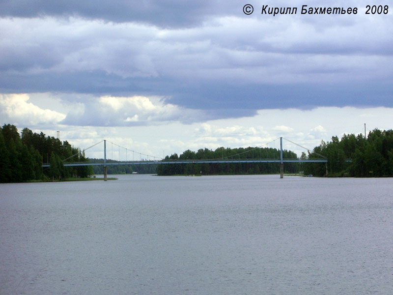 Мост через пролив