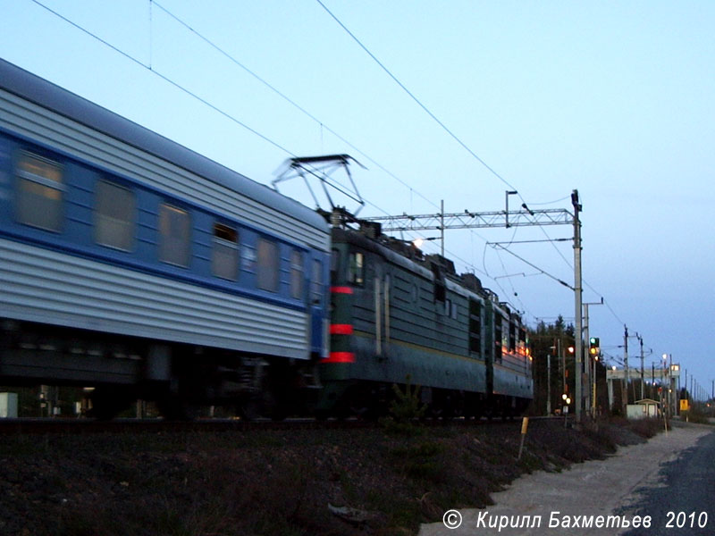 Электровоз ВЛ82м-069 с поездом Хельсинки – Москва "Лев Толстой"