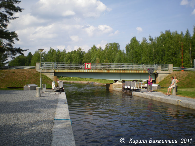 Верхние шлюзовые ворота и разводной мост