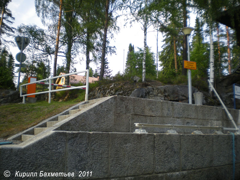 Береговой устой разводного моста