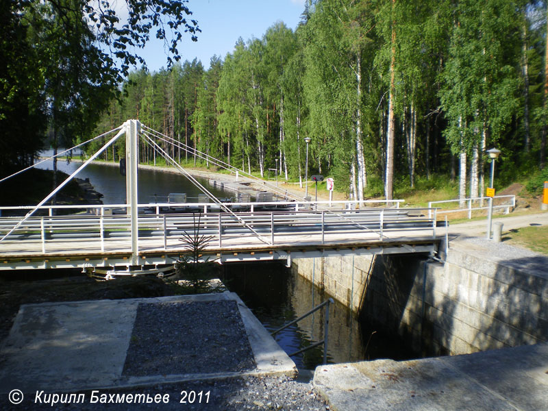 Разводной мост на шлюзе на Тайваллахтинском канале