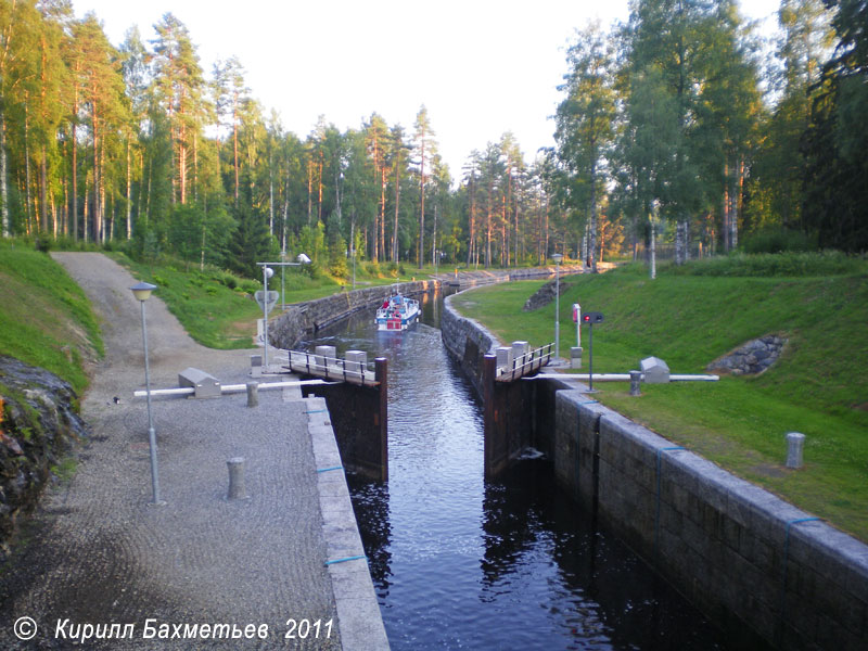 Нижняя шлюзовая камера