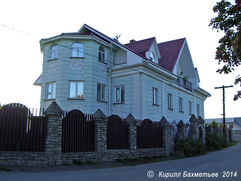 Дом, предположительно, перестроенный из караульного дома Староладожского канала