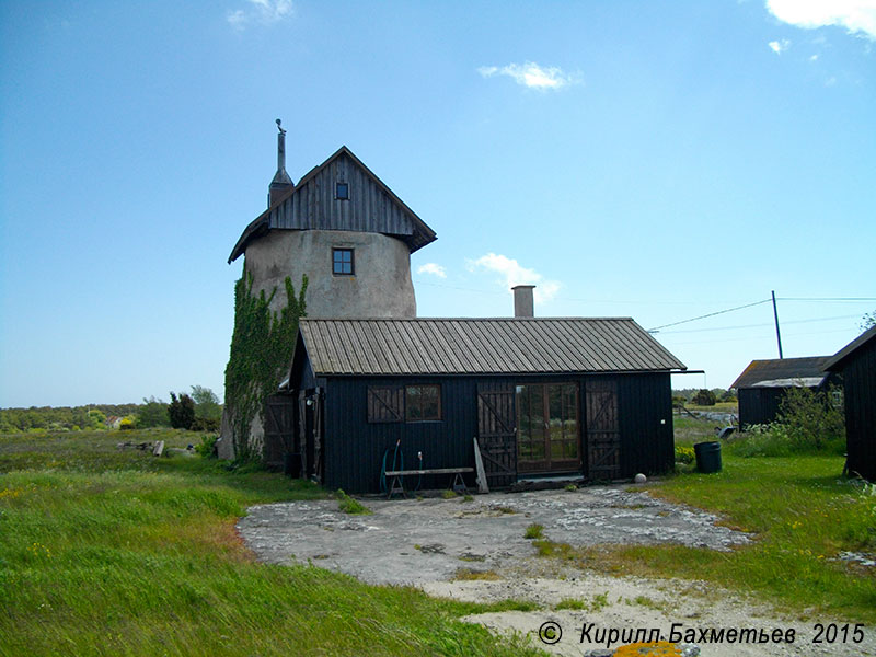 Бывшая ветряная мельница