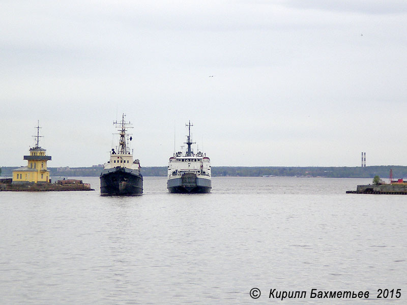 Паром "Шуя" с буксирами "МБ-169" и "РБ-98"