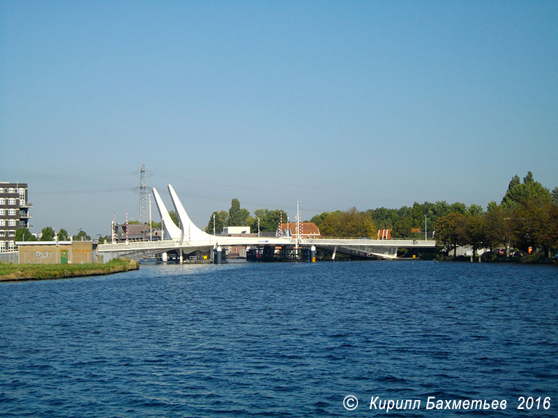 Мост Принца Бернарда