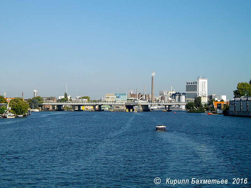 Мост на шоссе A8