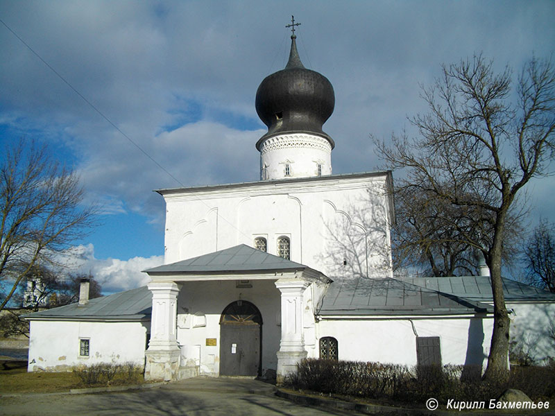 Церковь Успения Божией Матери у Парома