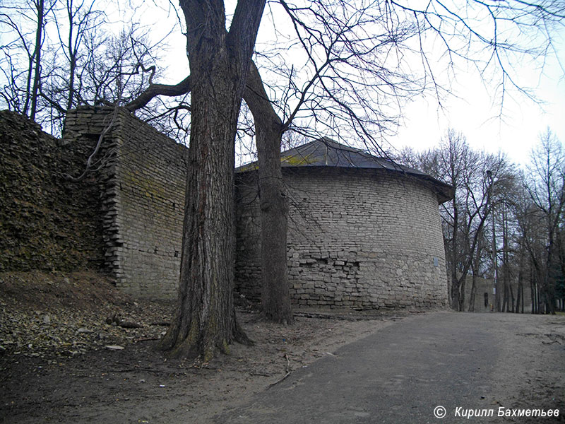 Петровская башня