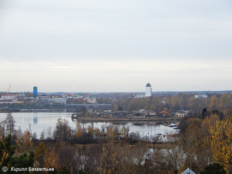 Вид на Выборг с водонапорной башни на горе Папула