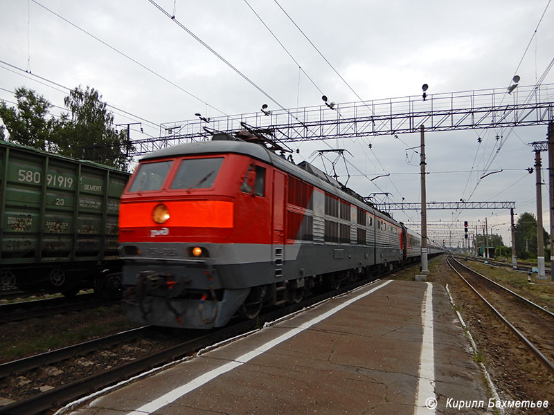 Электровоз ЧС6-029 с поездом Мурманск - Москва "Арктика"