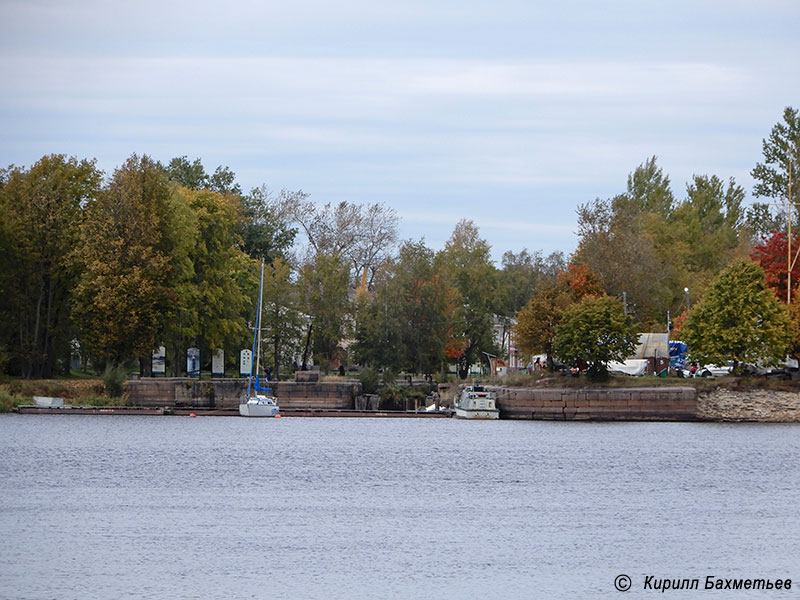 Шлюзы на Петровском устье Староладожского канала