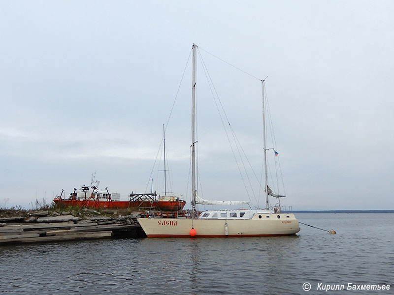 Яхта "Елена"
