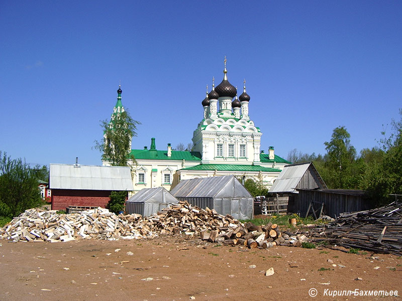 Церковь Троицы Живоначальной