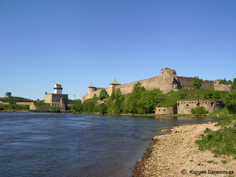 Ивангородская крепость и Нарвский замок