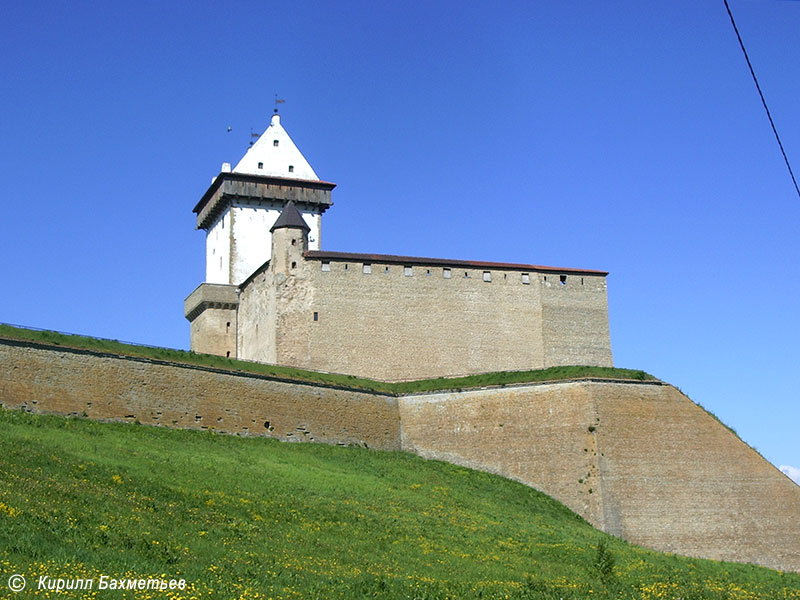 Нарвский замок