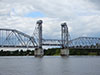 Кузьминский мост через Неву во время разводки