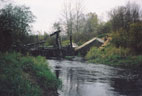Развалины моста через реку Морье
